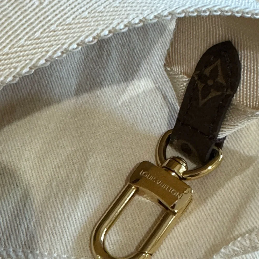 Louis Vuitton On The Go PM - Picture 8 of 15